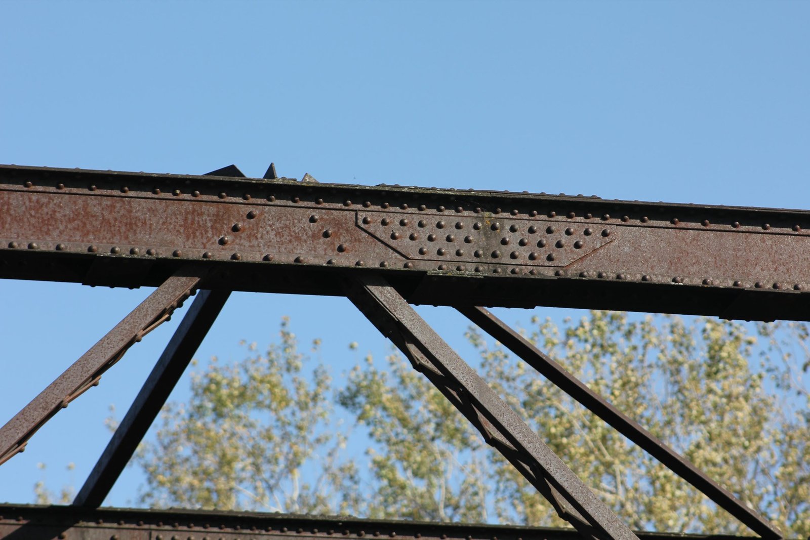 Upper connection